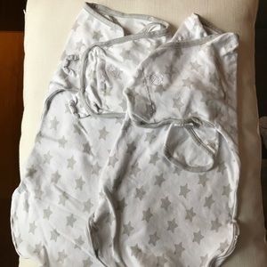 Swaddle Me . Two Swaddles with Zipper at bottom